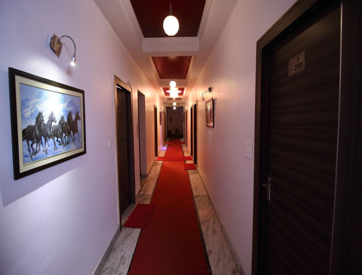 Oyo 2756 Hotel Virasat Gwalior Exterior photo